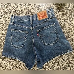 Levi's Classic Blue High Wasted Mom Jean Shorts